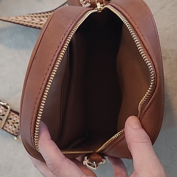 Women's Crossbody Purse Embroidered Vegan Leather Oblong Brown Boho Adjustable - Picture 7 of 12